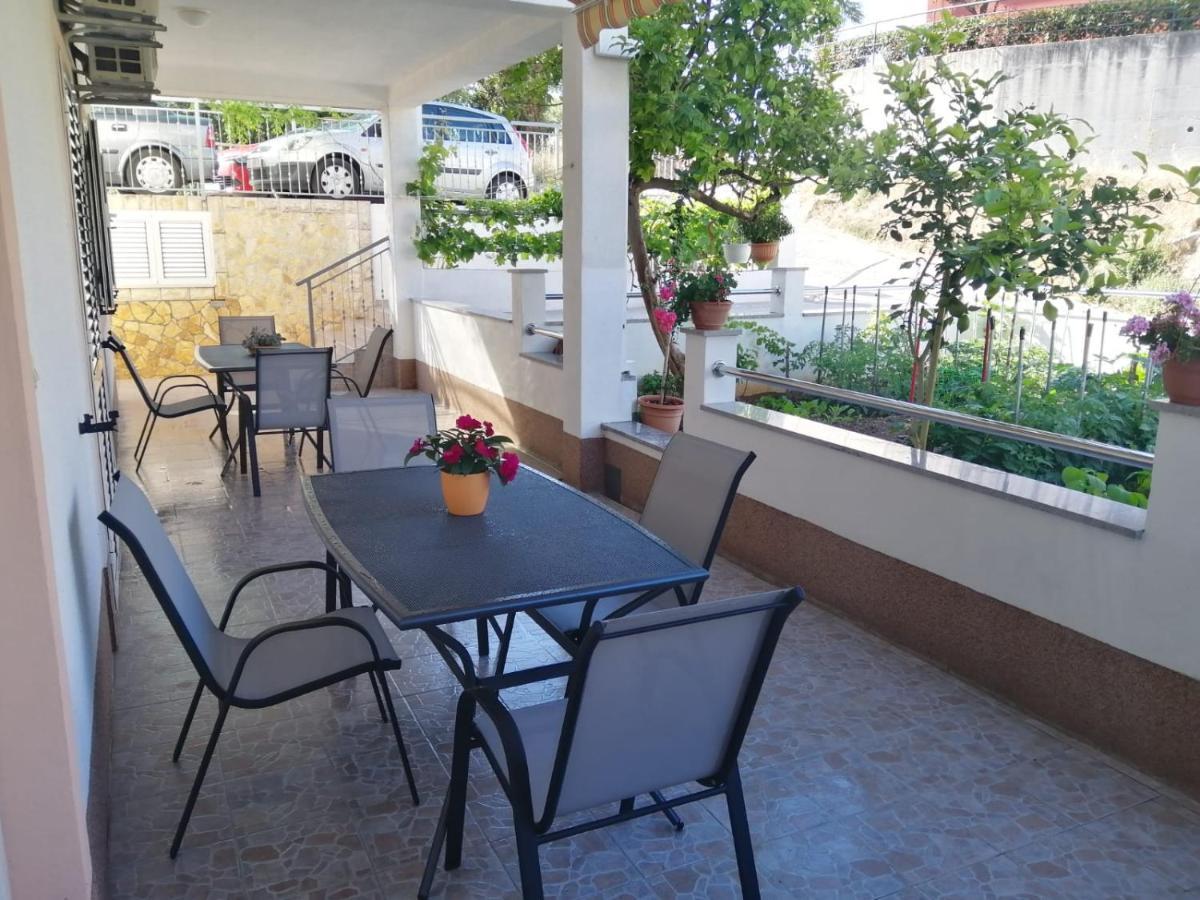Apartmani Antonia Nakic -Stobrec Split Ngoại thất bức ảnh
