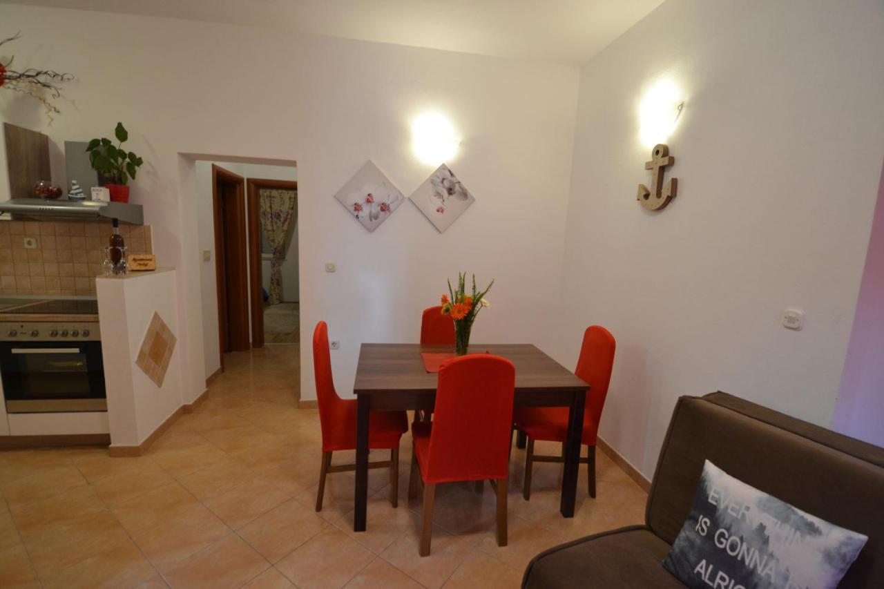 Apartmani Antonia Nakic -Stobrec Split Ngoại thất bức ảnh